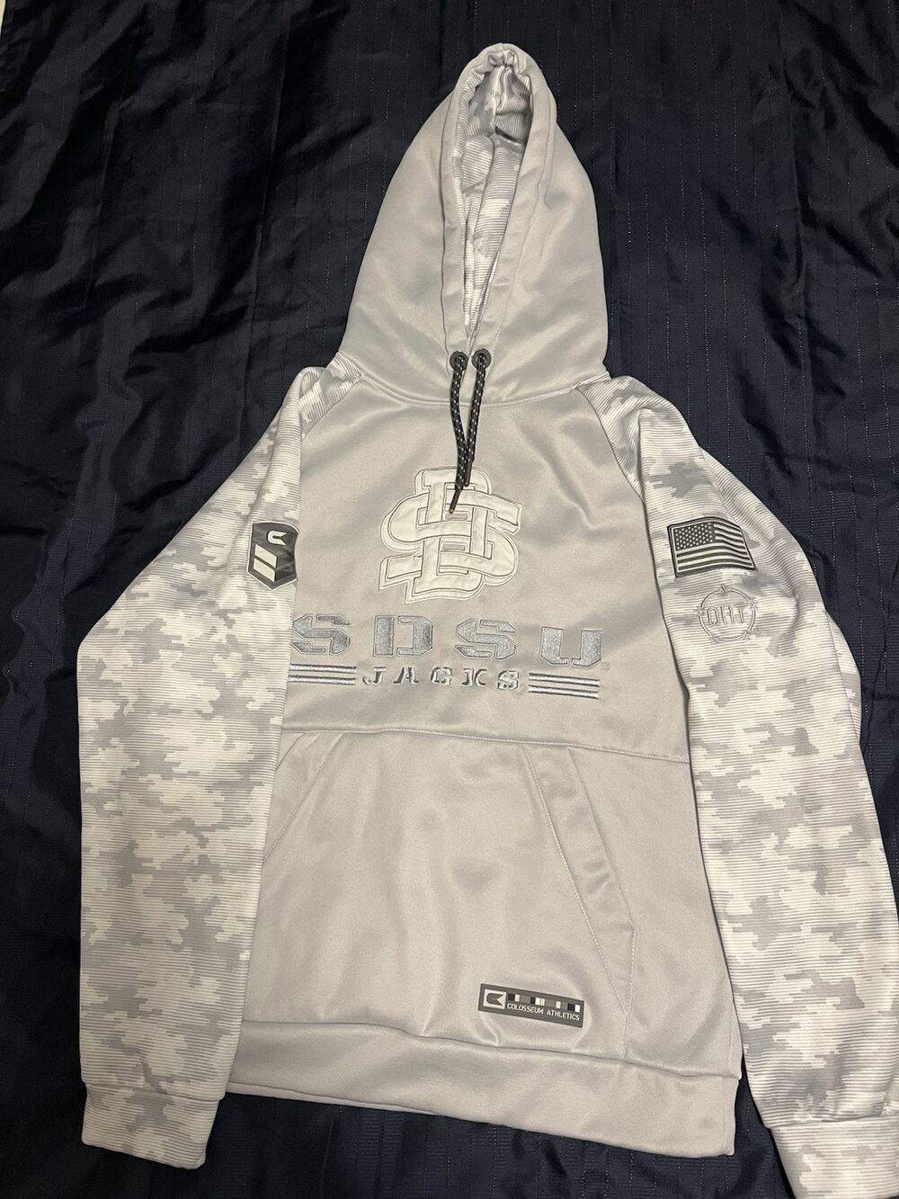Mens Colosseum South Dakota Jacks OHT Gray Camo Hoodie Long Sleeve Polyester L